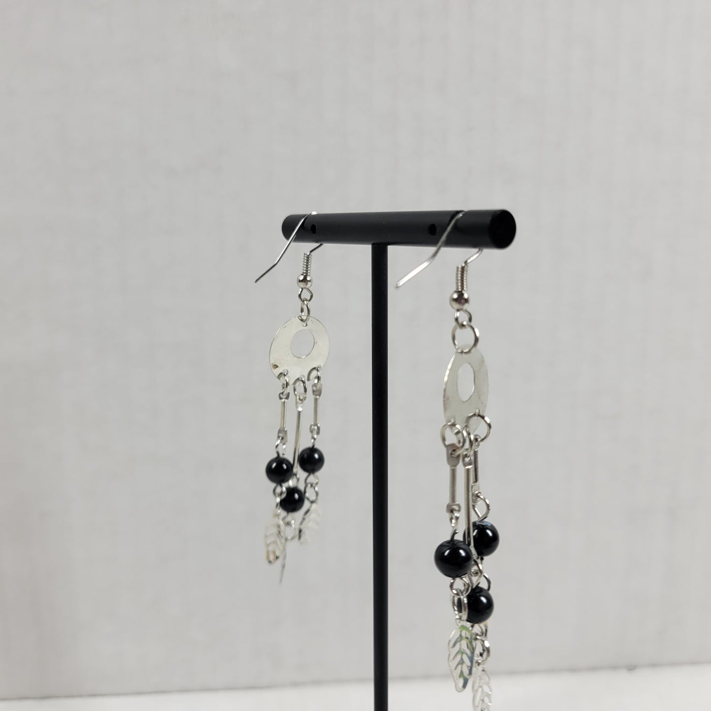 Black Bead Silver Dangle Earrings Leaf Charm Drop Boho Fashion Gift E141EV