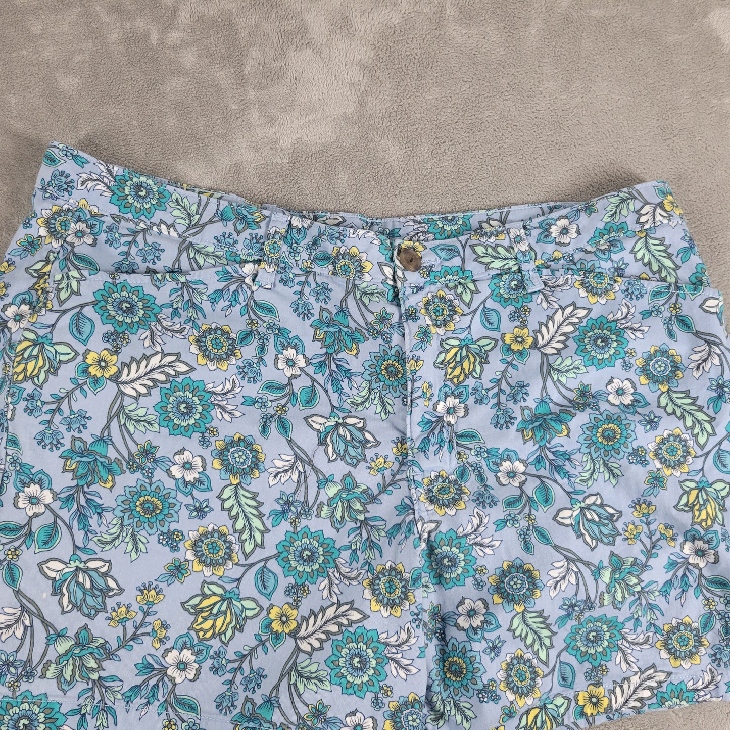St. John's Bay 18 Shorts Blue Floral Elastic Waist Cotton Blend Pockets FLO121XE