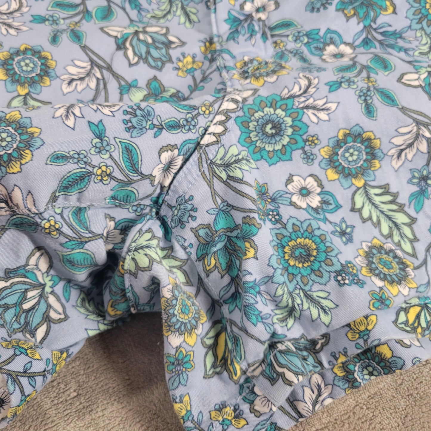 St. John's Bay 18 Shorts Blue Floral Elastic Waist Cotton Blend Pockets FLO121XE