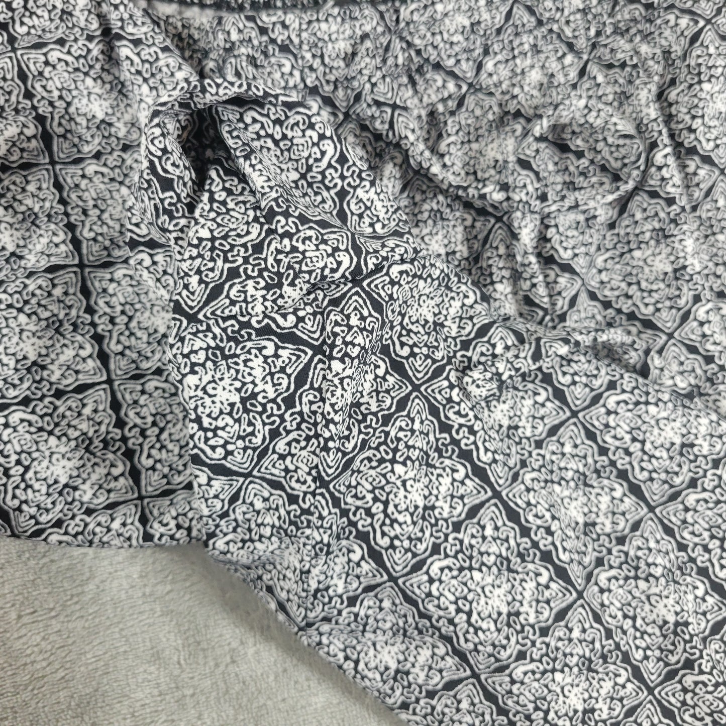 Lane Bryant 18/20 Wide Leg Palazzo Pants Black White Geometric Pull On GEO158E
