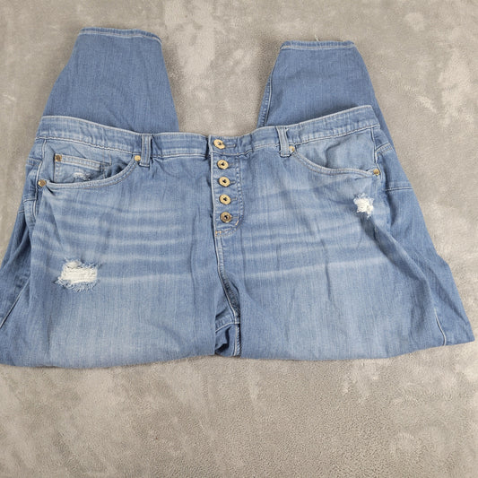 Torrid 22S Bombshell Skinny Capri Jeans Medium Wash Distressed Blue CAP9E