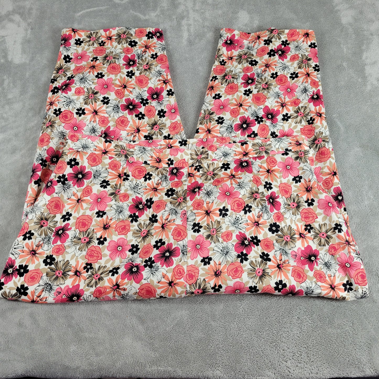 New York Clothing Co Floral Capri Pants Size 22W Black Pink Slit FLO233E