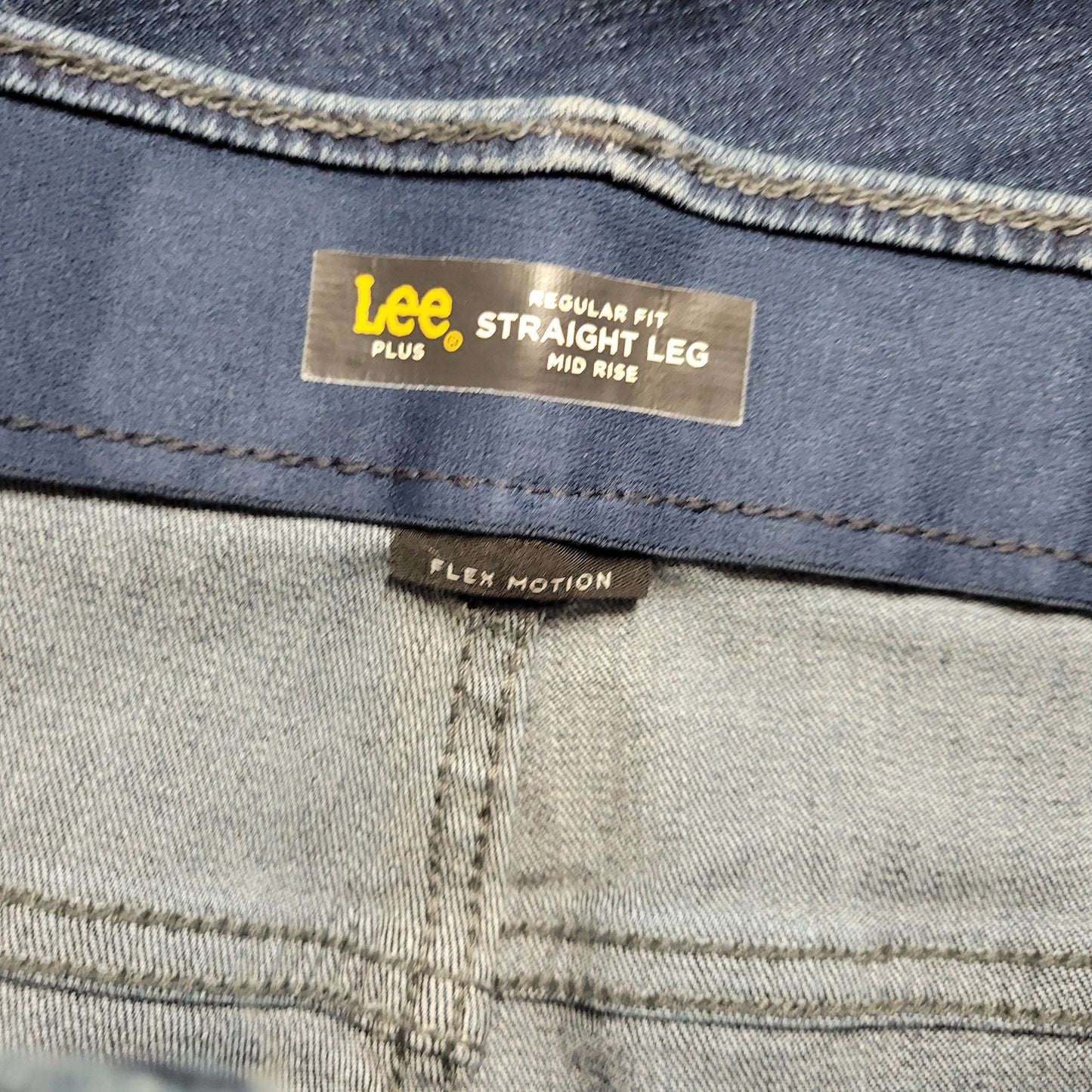 Lee Jeans Womens 22W Long Flex Motion Mid Rise Dark Blue Wash Straight SL117E