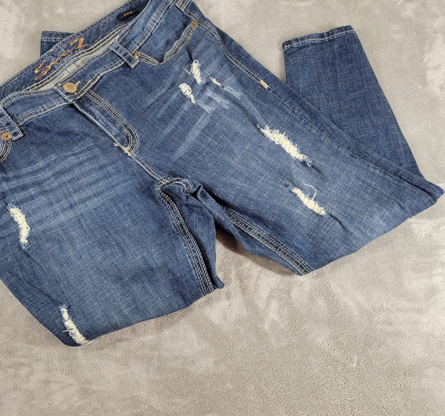 Seven7 Womens Size 22 Distressed Skinny Jeans Embroidered Dark Wash SKI9E