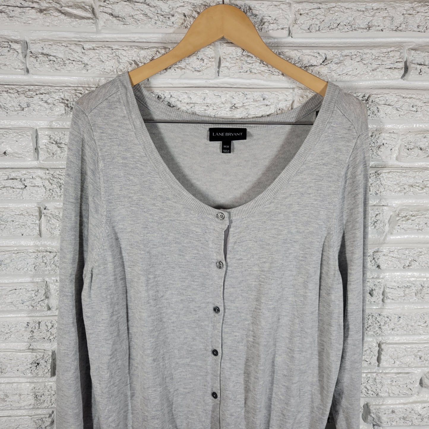 Lane Bryant Cardigan Sweater Womens 18/20 Gray  Crew Neck Tight Knit Plus GRA84E