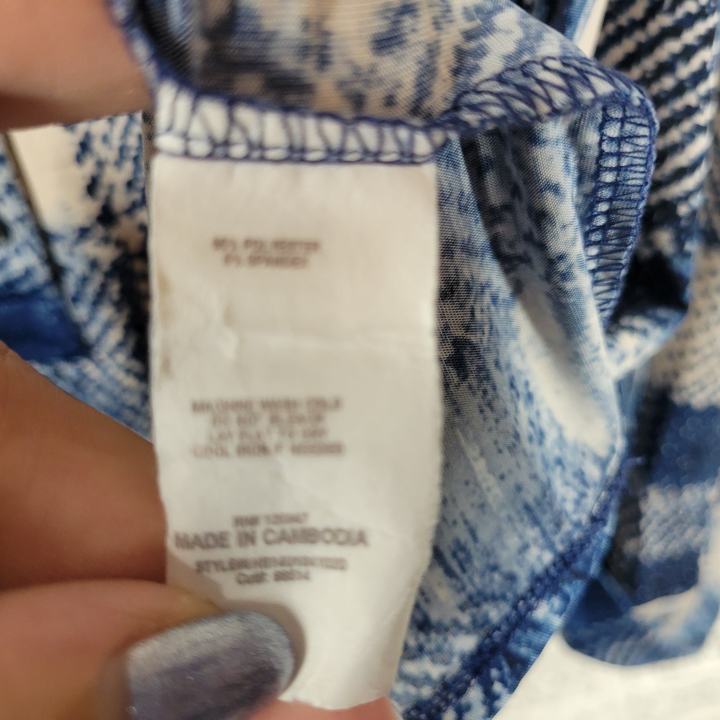 Cocomo Top Womens 2X Blue White Plaid V-Neck Button Up Roll Tab Sleeve PLA14E