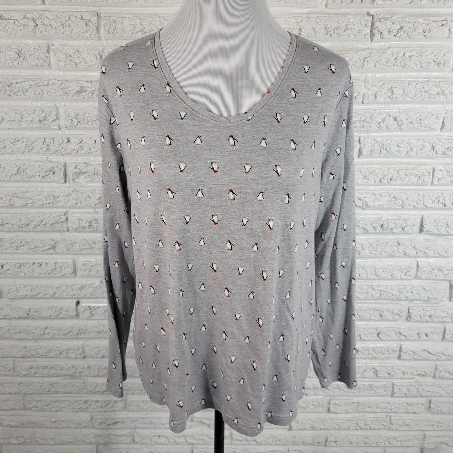 Croft & Barrow Womens Tee 2XL Plus Gray Penguins Print Long Sleeve V-Neck GRA89E