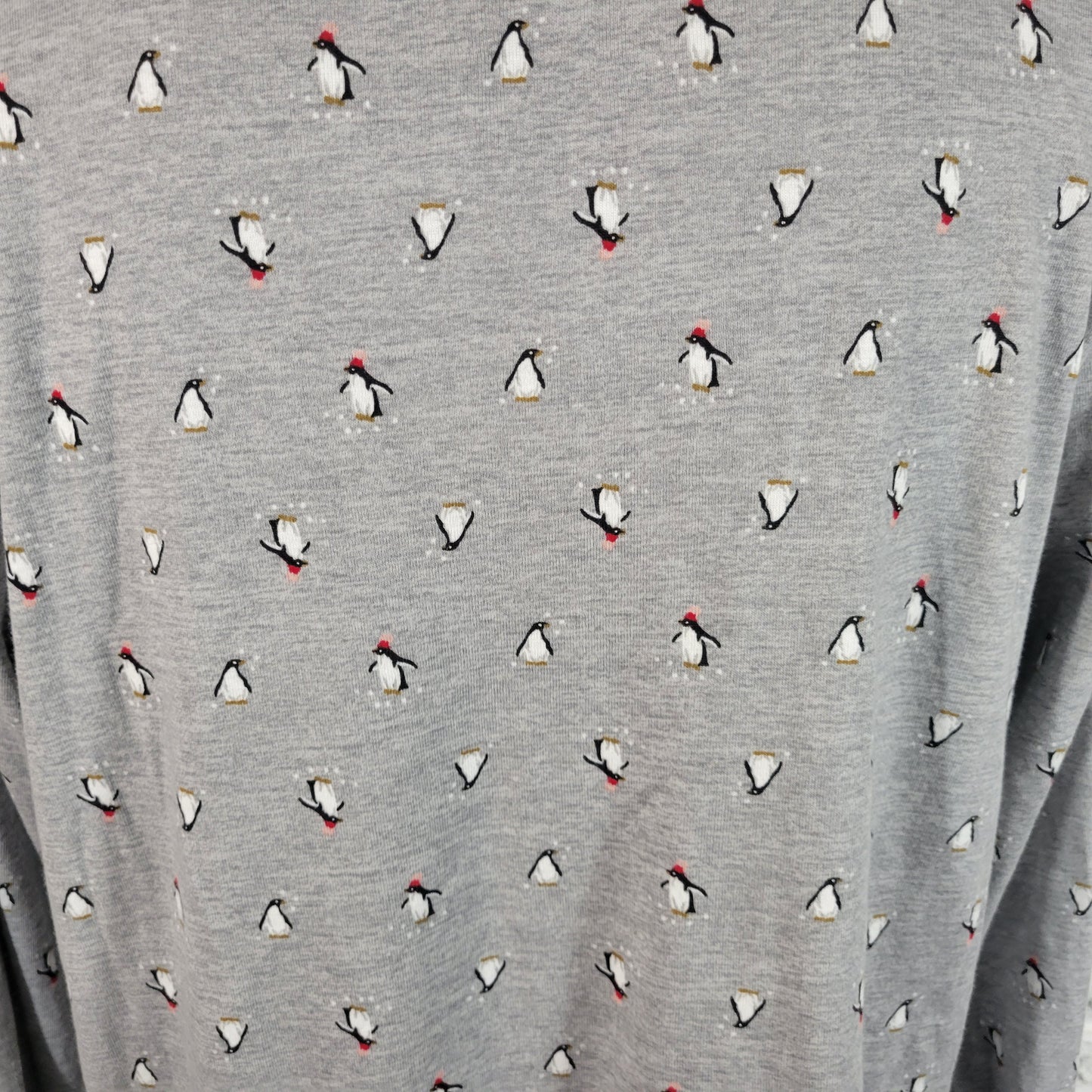 Croft & Barrow Womens Tee 2XL Plus Gray Penguins Print Long Sleeve V-Neck GRA89E
