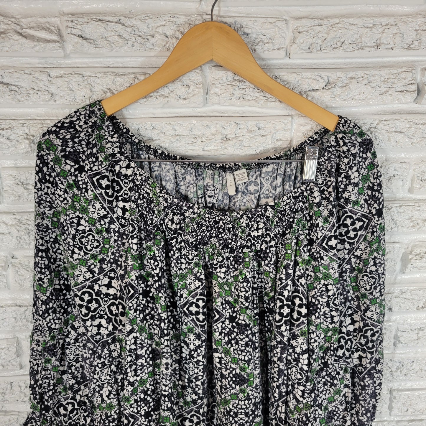 Cato Est 1946 Womens Tunic 18W/20W Black Green Geometric Boat Neck GEO160E