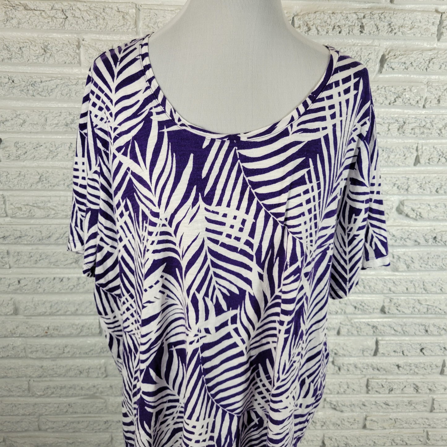 Catherines T Shirt Womens 2X Purple White Floral Cotton Crew Neck FLO253E