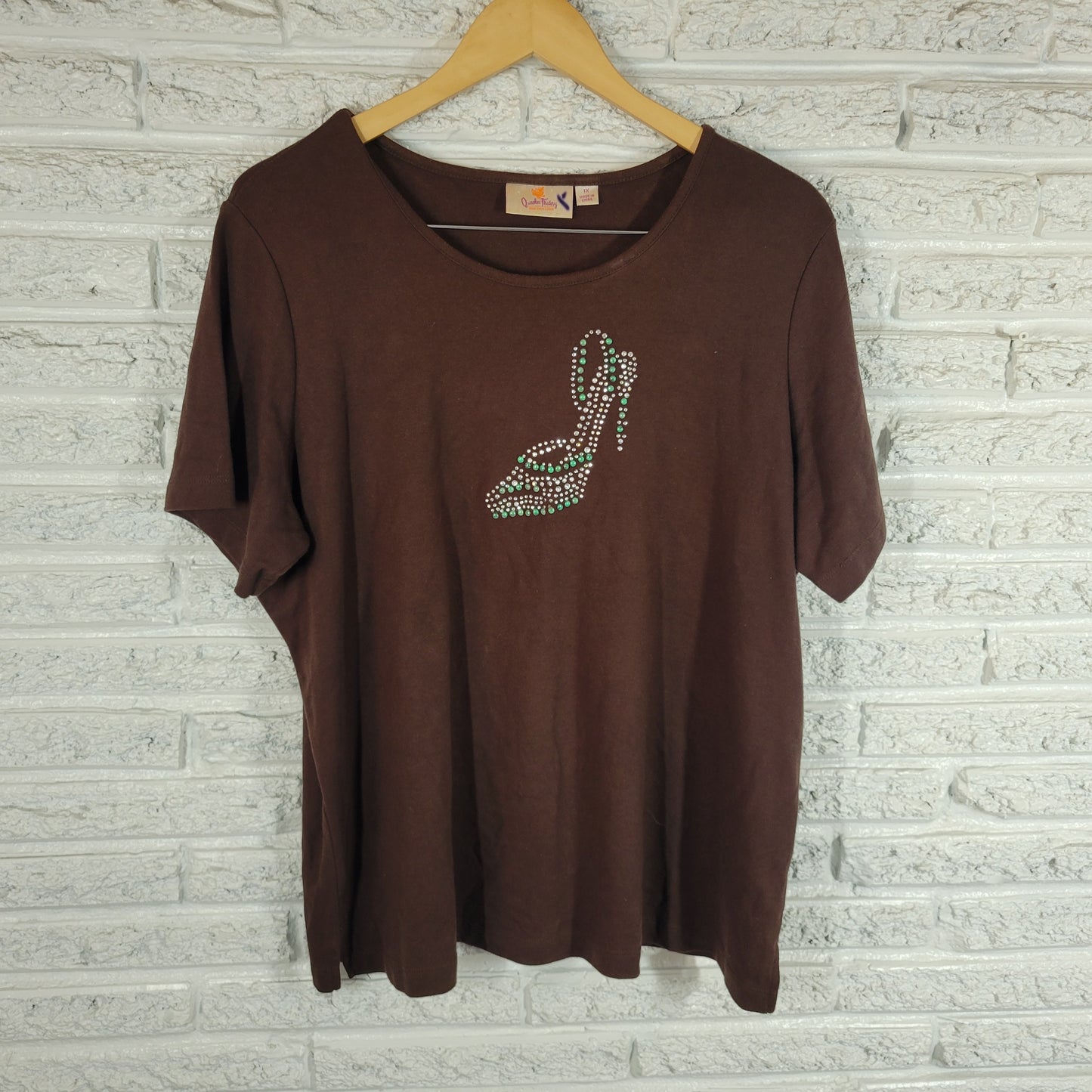 Quacker Factory T Shirt Womens 1X Brown Stiletto Shoe Rhinestone Cotton BRO10E