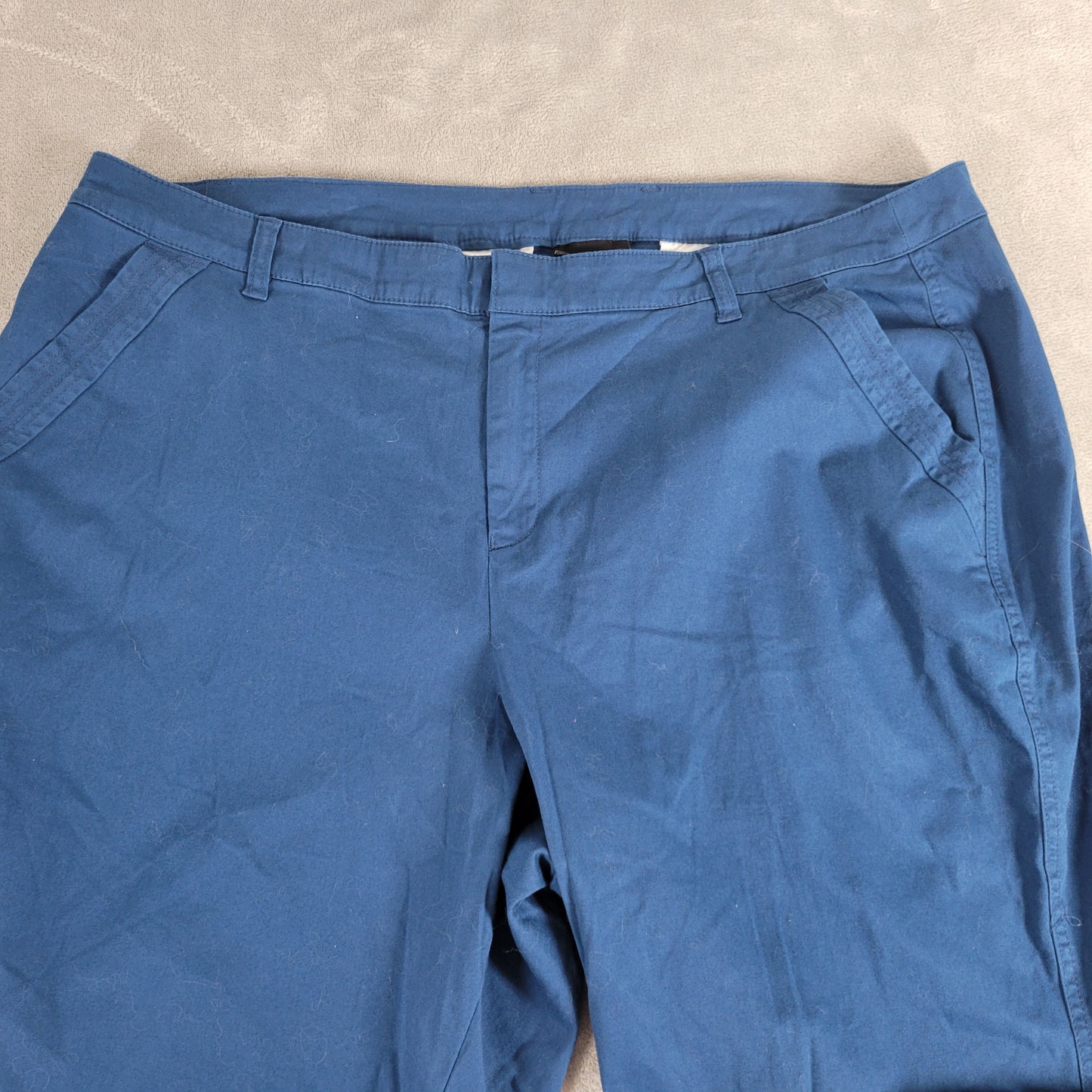 Lane Bryant Womens Shorts 22 Blue Cuffed Cotton Elastic Waist Stretch BLU106E