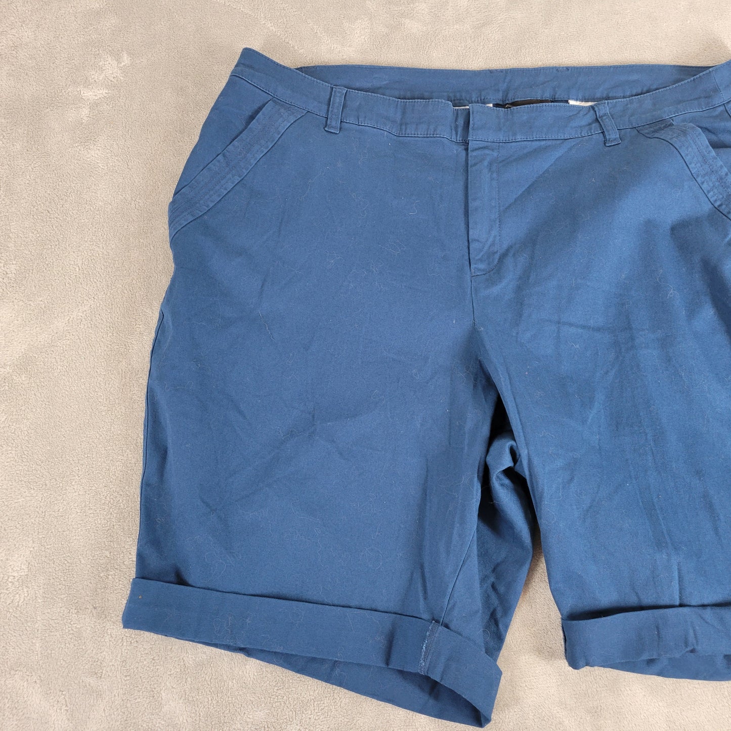 Lane Bryant Womens Shorts 22 Blue Cuffed Cotton Elastic Waist Stretch BLU106E