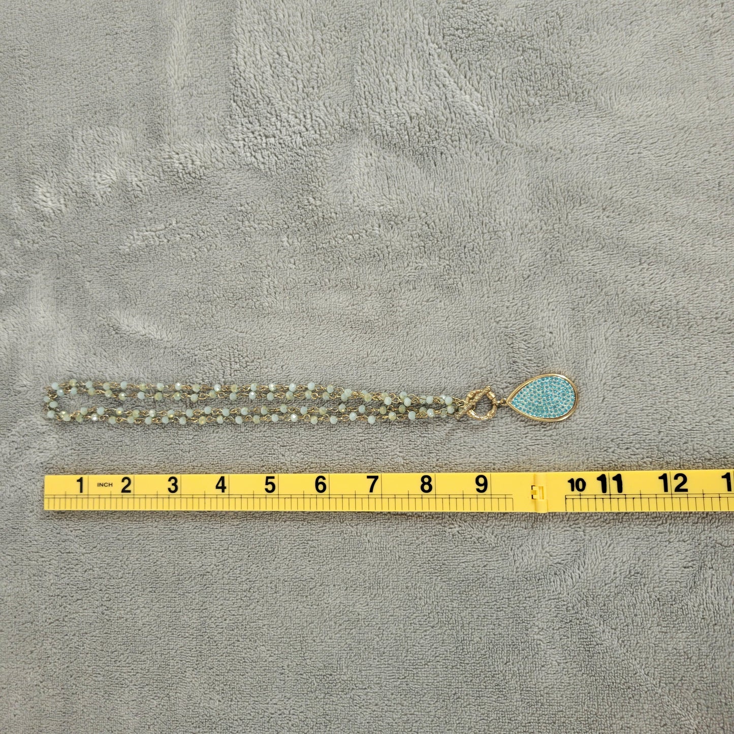 Vintage Gold Tone Beaded Teardrop Pendant Necklace Blue Crystal Toggle N3E
