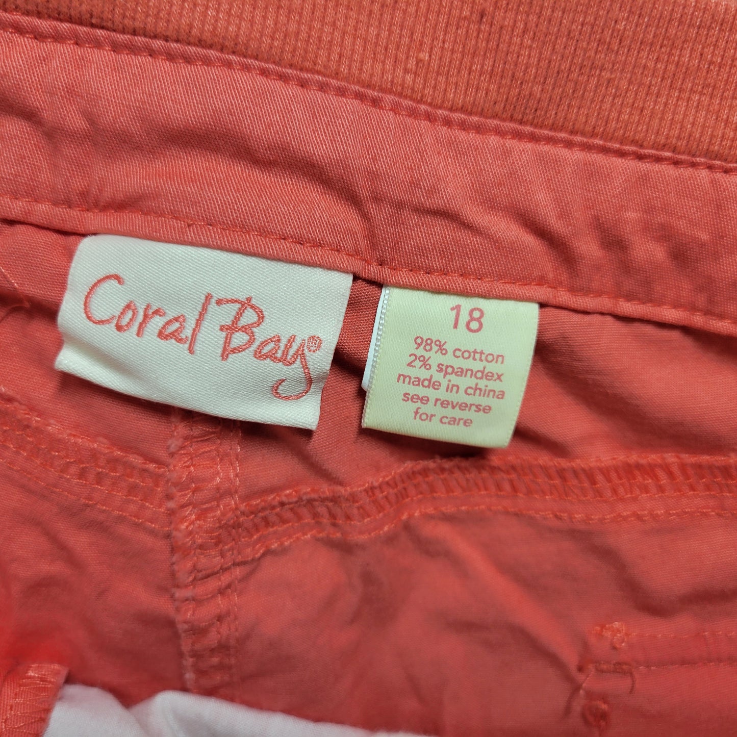 Coral Bay Capri Pants 18 Elastic Waist Back Flap Pockets Zip Cargo ORA26E
