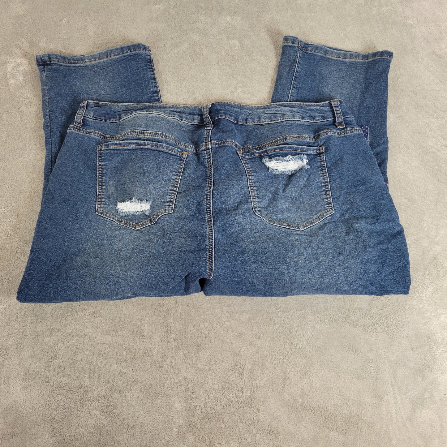 Cato 1946 Patchwork Capri Jeans 20W Plus Distressed Embroidered Dark Wash CAP22E