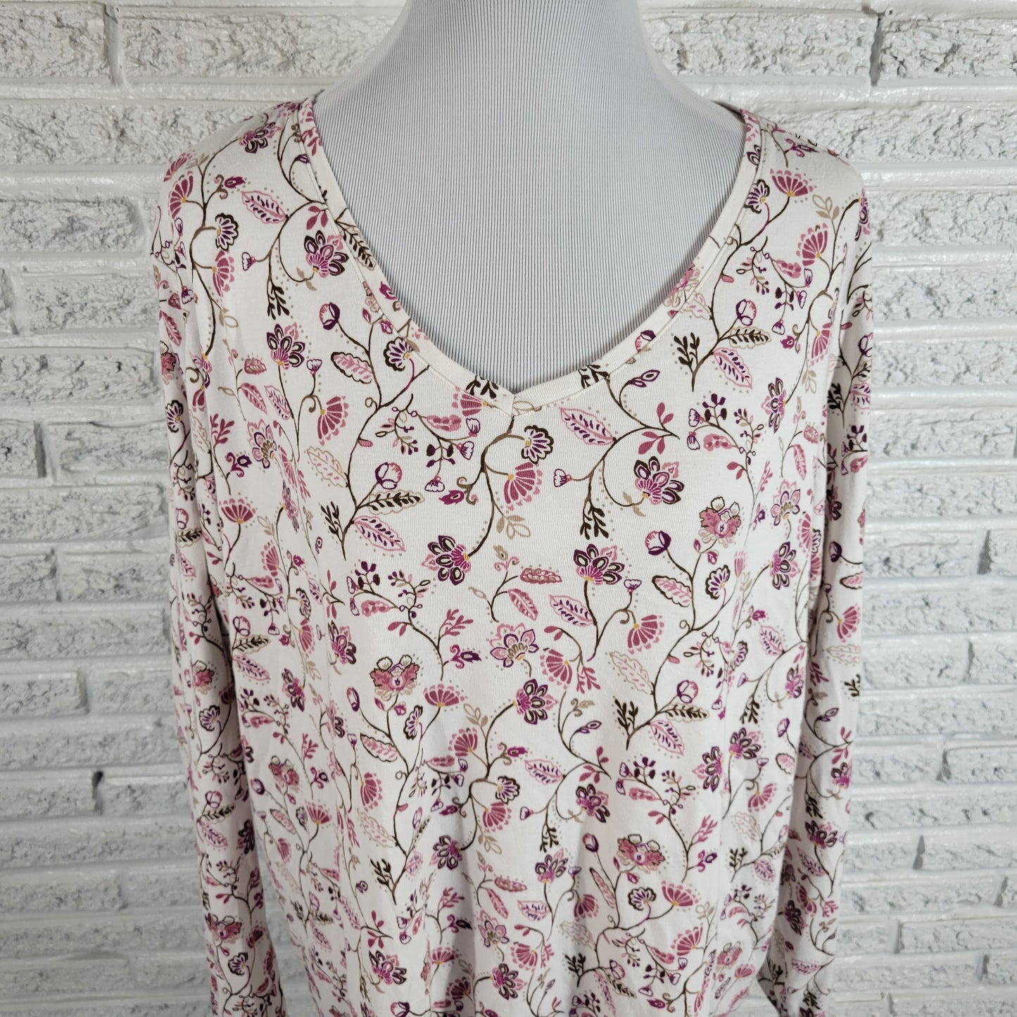 Croft & Barrow 2X Plus Size Cotton T Shirt Long Sleeve V Neck Floral FLO46E
