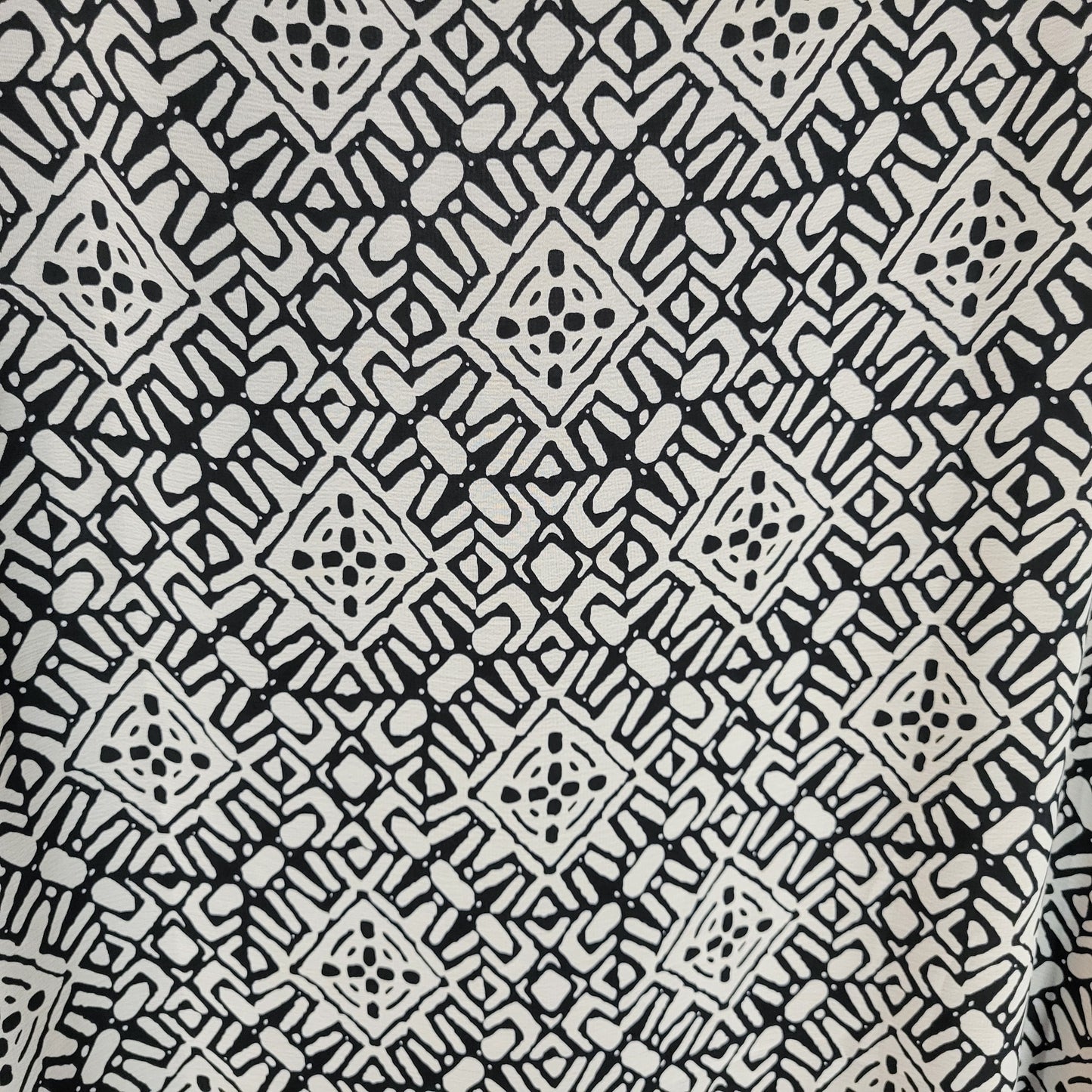 Avenue Tunic Tank Top 26 28 Black White Geometric Beaded Sequin V-Neck GEO164E