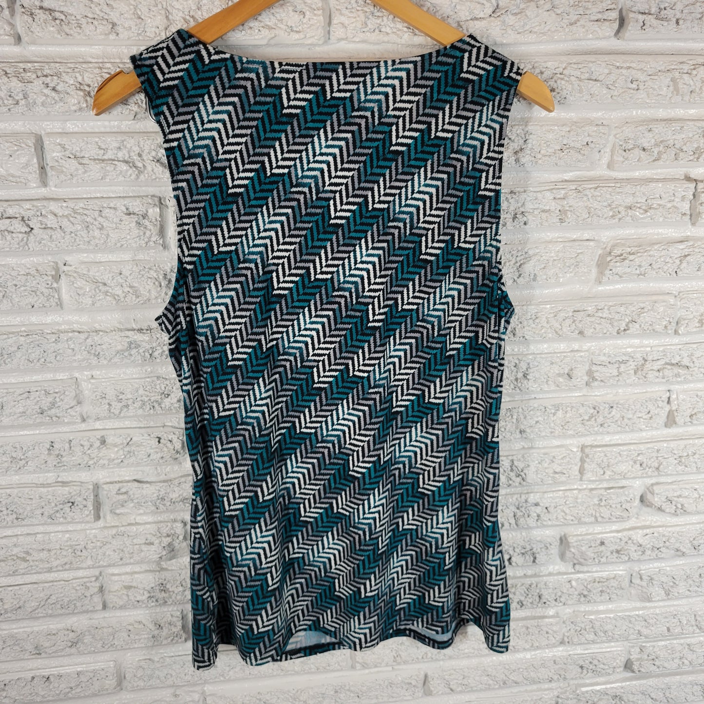 White House Black Market XL Tank Top Geometric Zig Zag Draped Neck Travel GEO55E