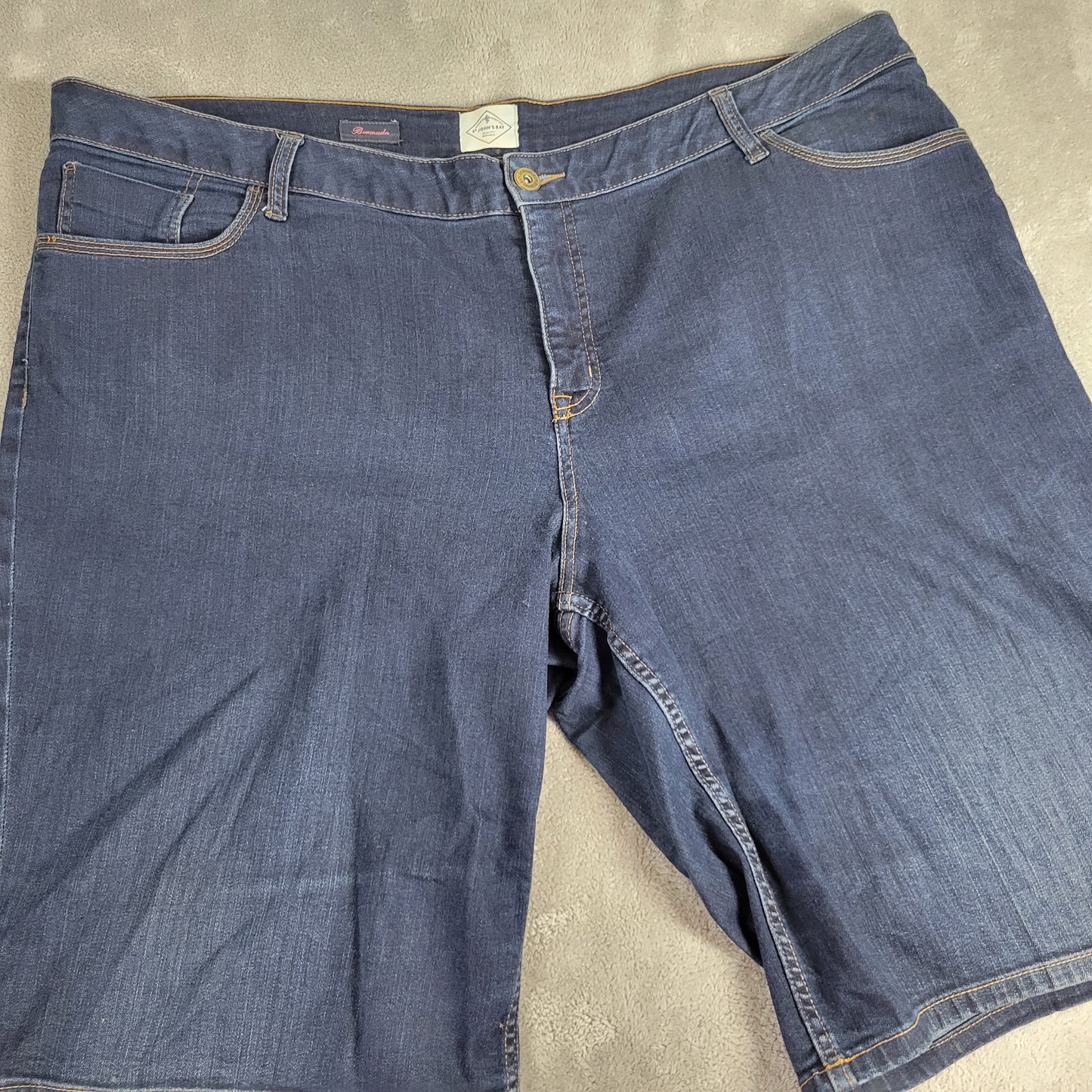 St John's Bay Womens Bermuda Shorts Size 24W Dark Wash Denim Stretch SHO6E