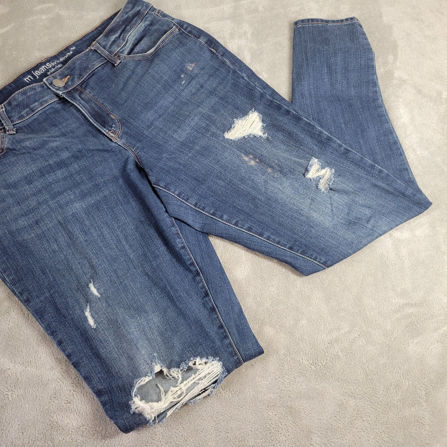 Maurices M Jeans Womens Skinny XL X-Long Dark Wash Distressed Tall SKI10E