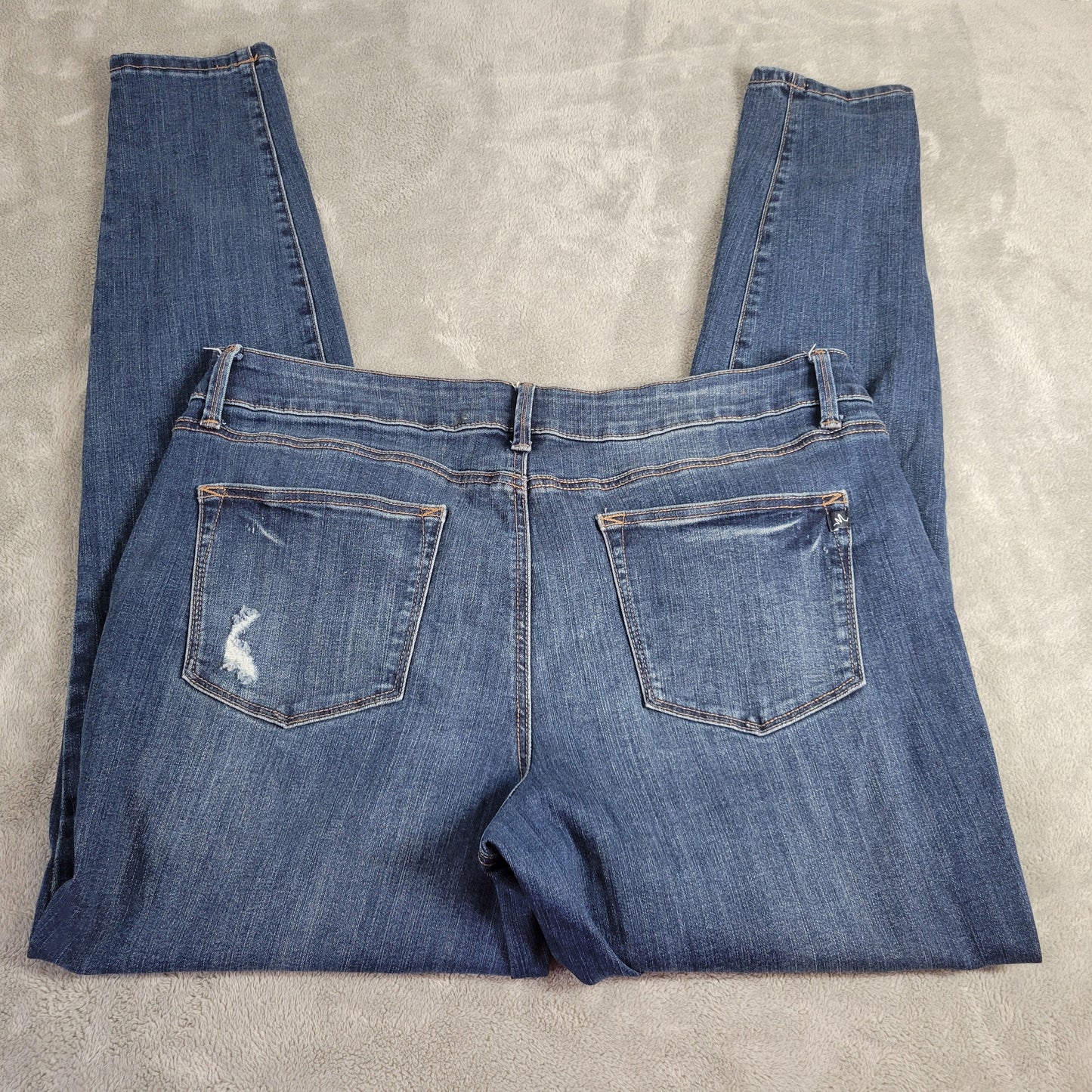 Maurices M Jeans Womens Skinny XL X-Long Dark Wash Distressed Tall SKI10E