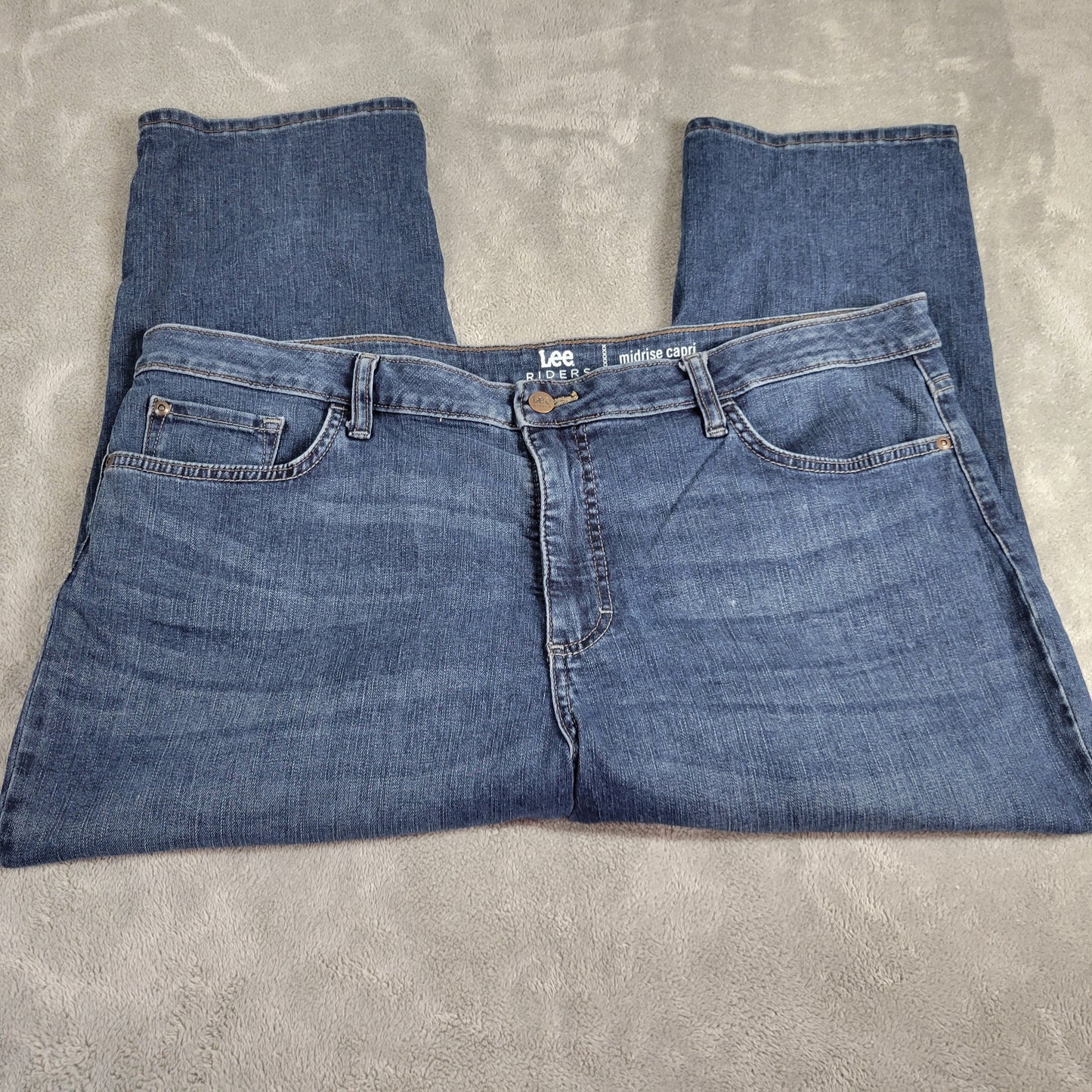 Lee Riders Dark Wash Denim Capri Jeans 20 Plus Stretch Elastic Waist CAP4E