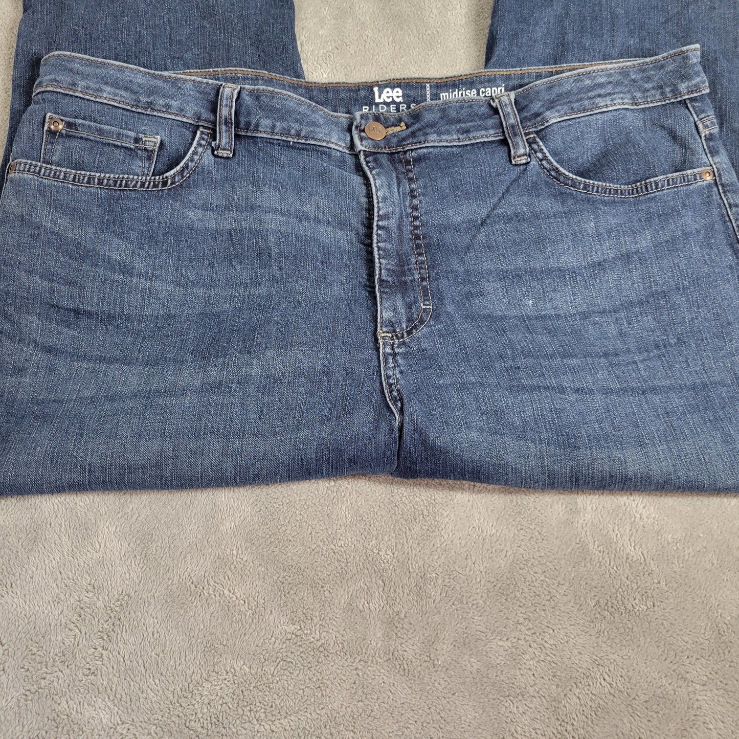 Lee Riders Dark Wash Denim Capri Jeans 20 Plus Stretch Elastic Waist CAP4E