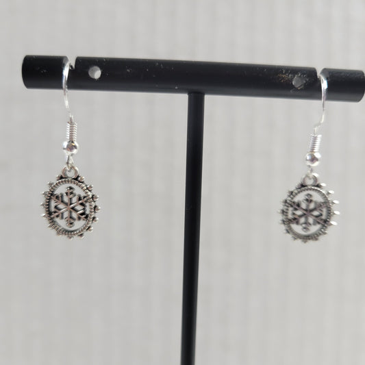 Silver Framed Snowflake Dangle Earrings Winter Christmas Charm Jewelry New E144E