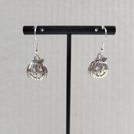 Silver Halloween Pumpkin Jack O Lantern Dangle Earrings Fall Spooky E145E