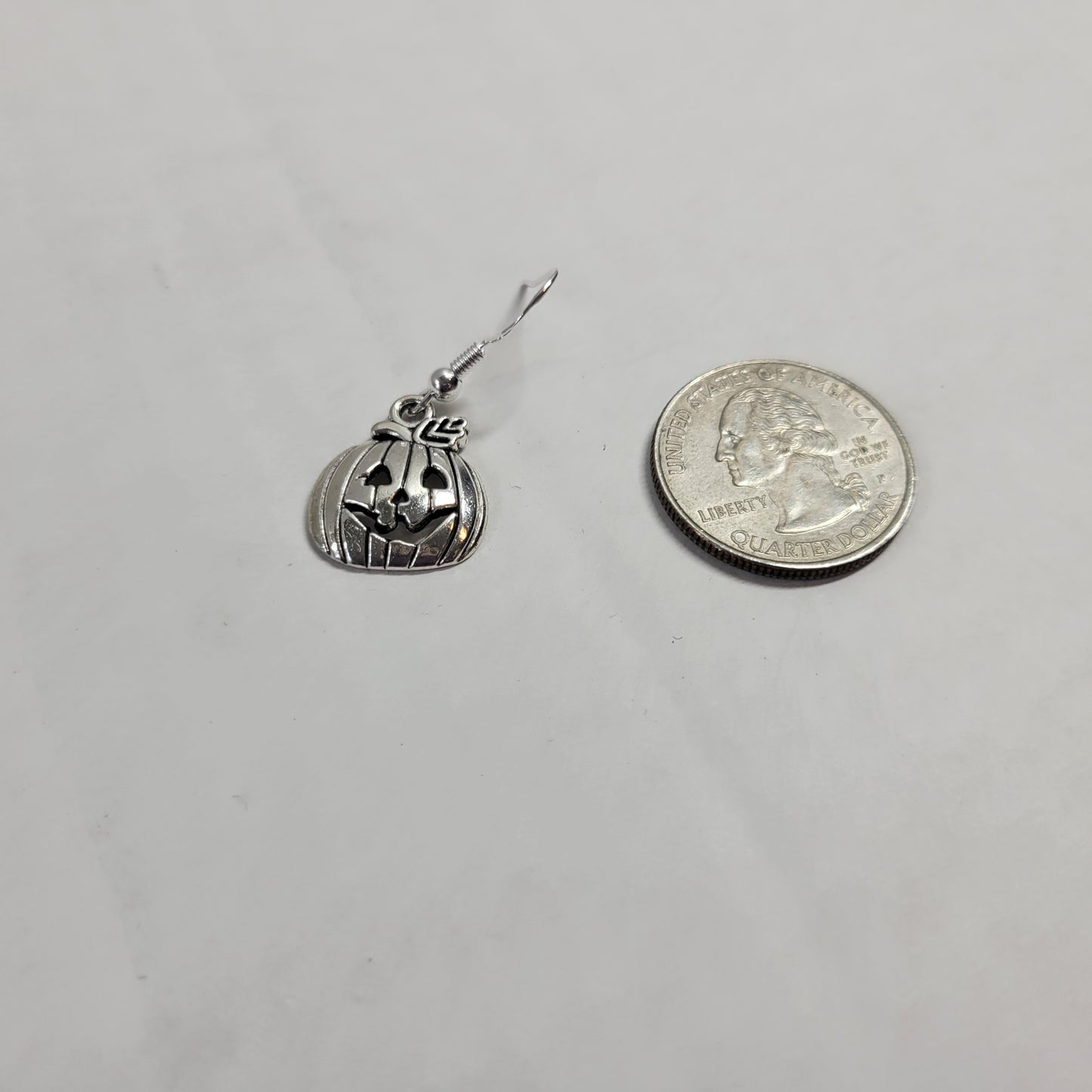 Silver Halloween Pumpkin Jack O Lantern Dangle Earrings Fall Spooky E145E