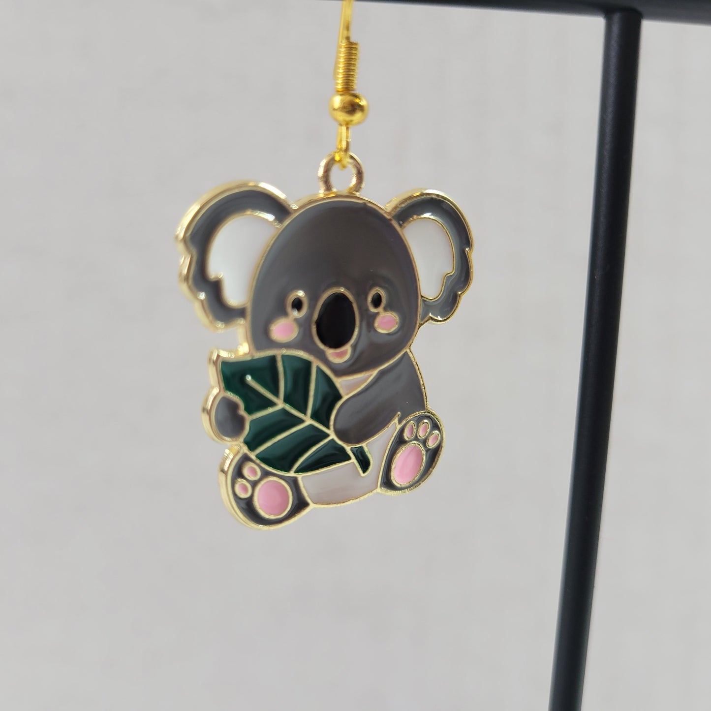 Cute Koala Bear Enamel Dangle Earrings Gold Tone Eucalyptus Leaf Animal E148E