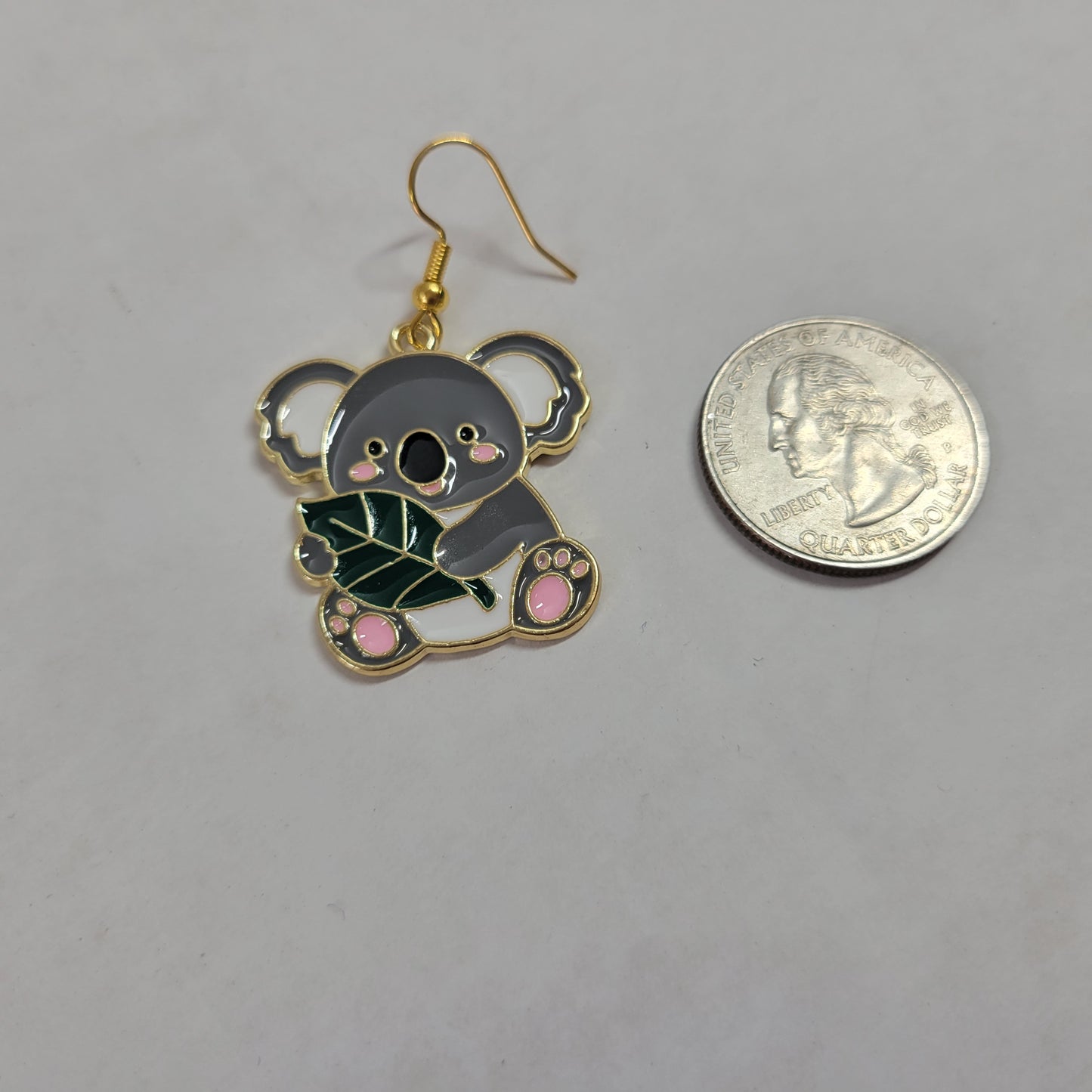 Cute Koala Bear Enamel Dangle Earrings Gold Tone Eucalyptus Leaf Animal E148E