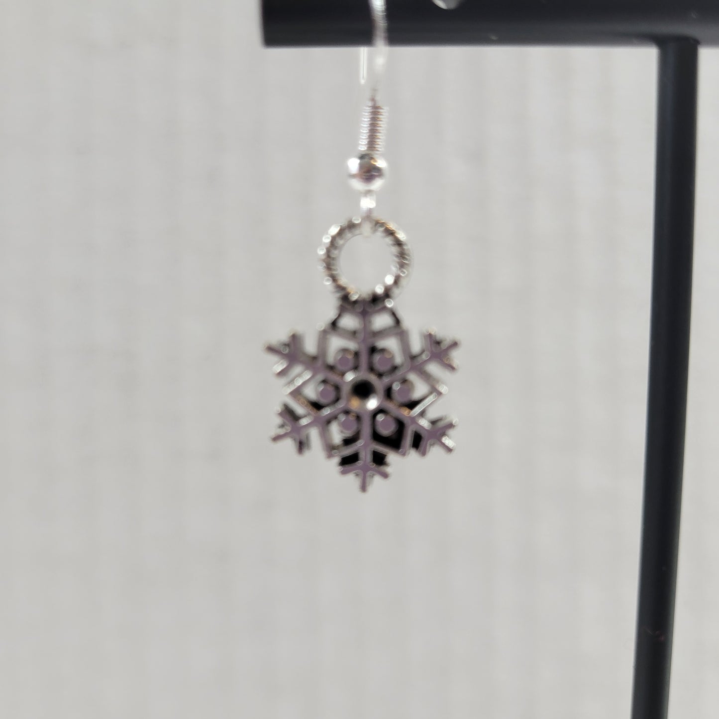 Silver Snowflake Drop Earrings Winter Holiday Charm Jewelry Xmas Present E158E