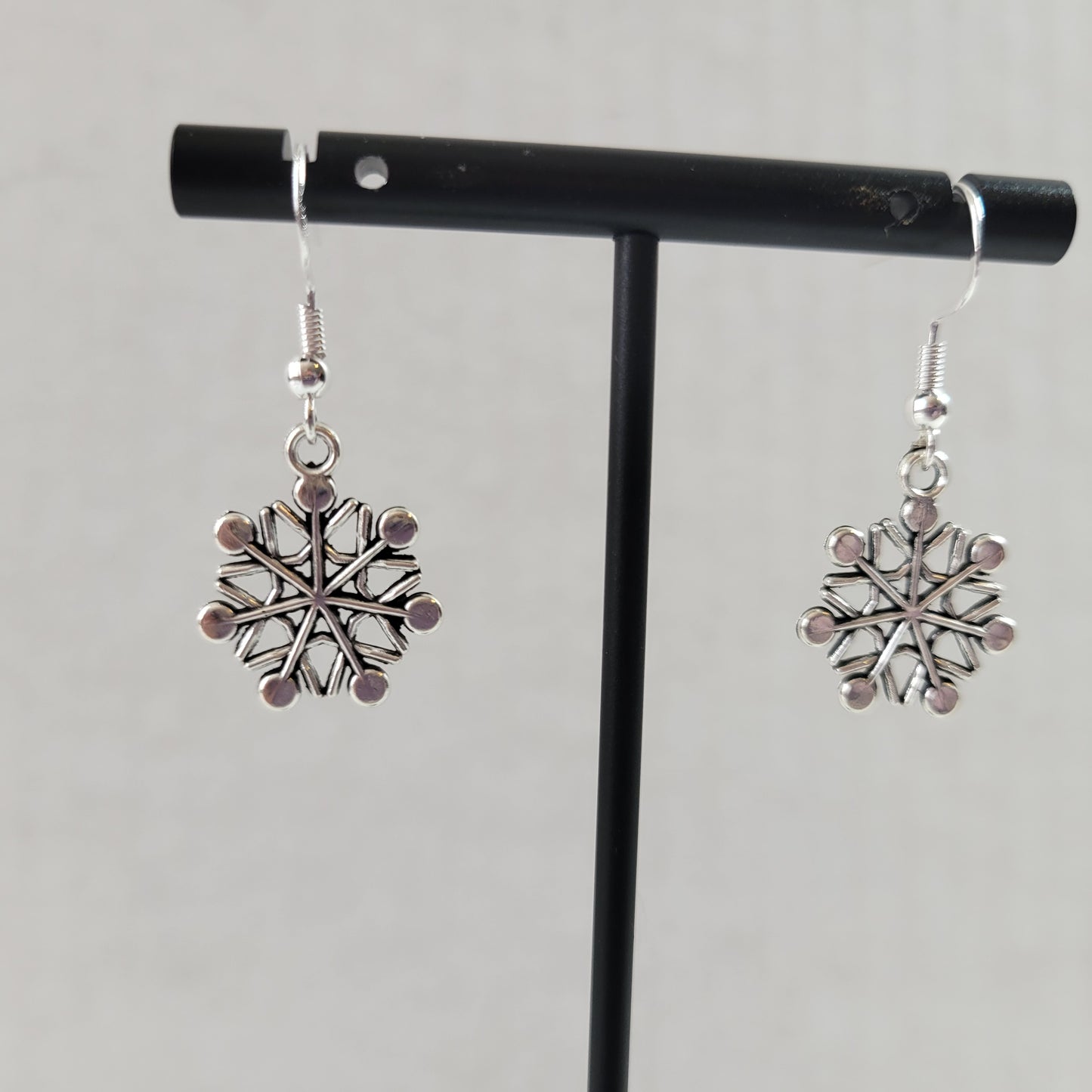 Silver Snowflake Dangle Earrings Beaded Winter Christmas Charm Jewelry E169E