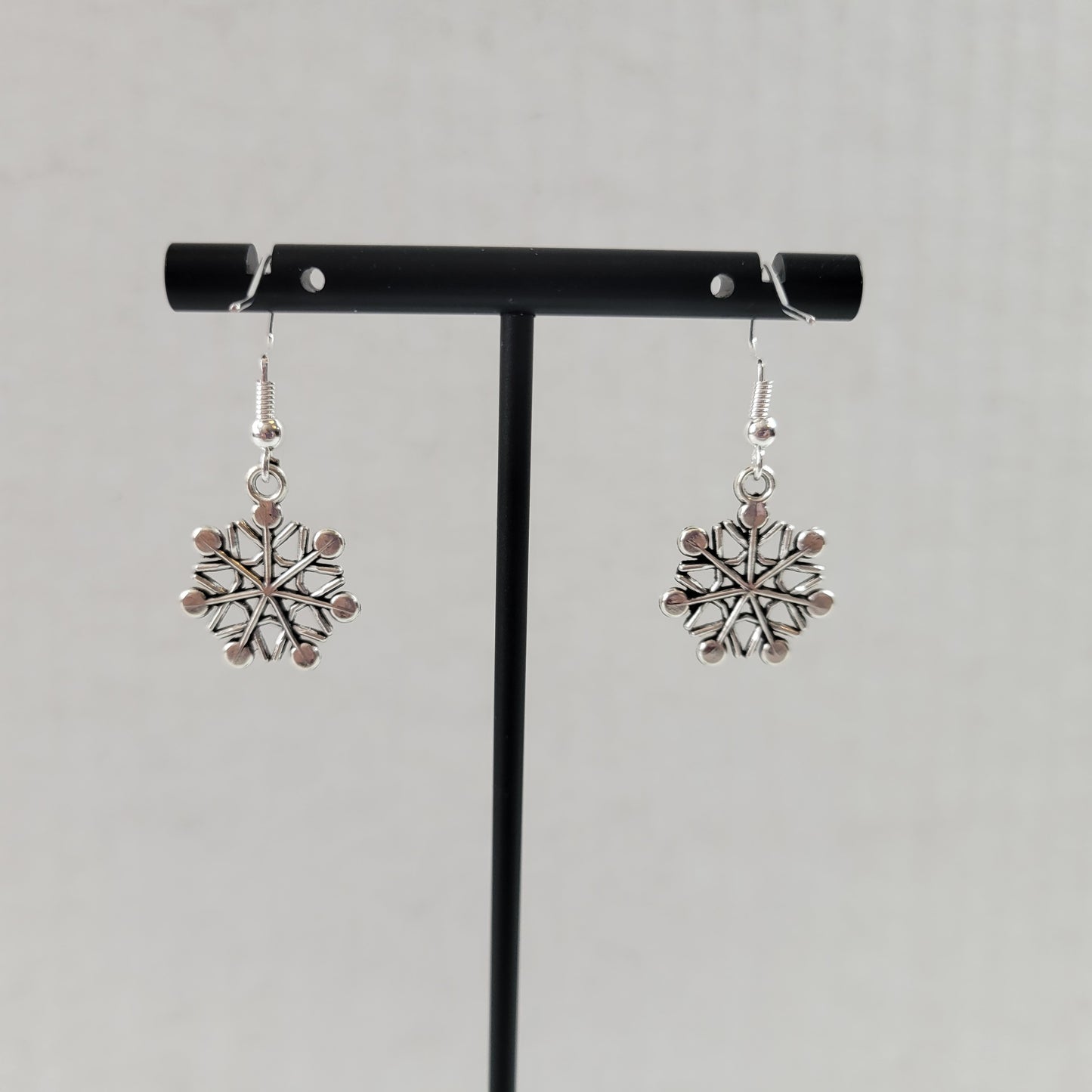 Silver Snowflake Dangle Earrings Beaded Winter Christmas Charm Jewelry E169E