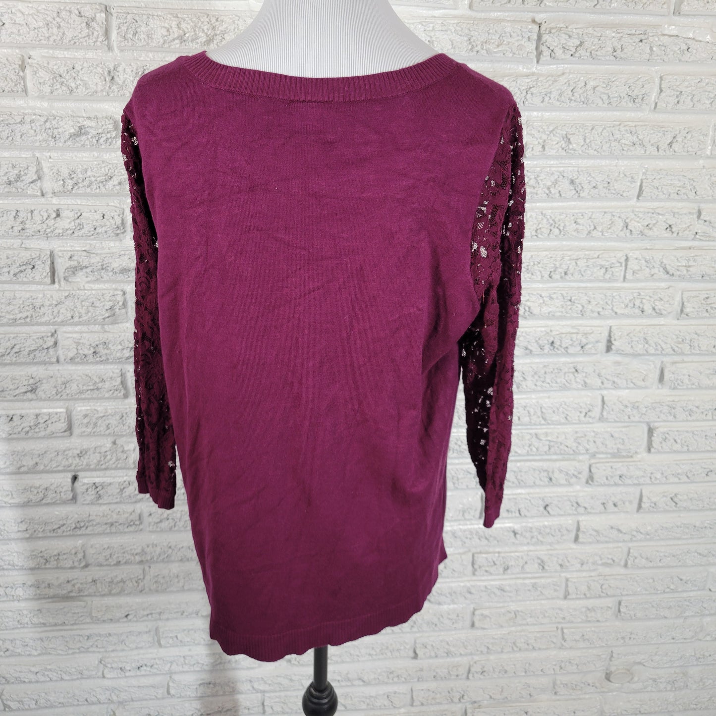 Torrid Purple V-Neck Sweater 2X Plus Lace Sleeve Solid Knit Stretchy PUR49E