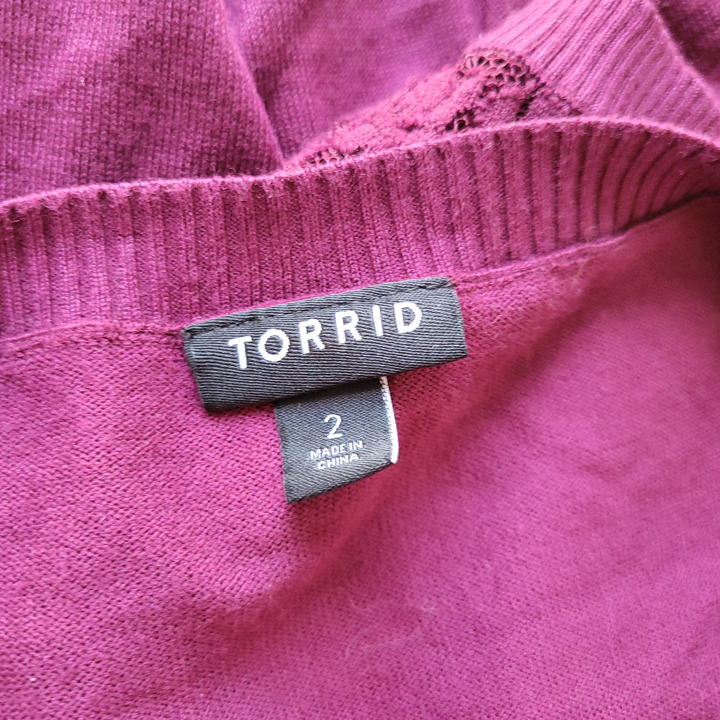 Torrid Purple V-Neck Sweater 2X Plus Lace Sleeve Solid Knit Stretchy PUR49E