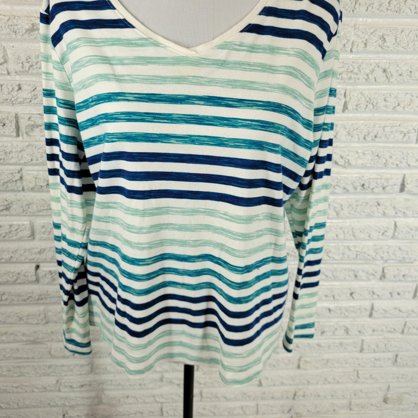 Croft & Barrow Striped Watercolor Tee XL Blue Green Cotton V-Neck STR9E