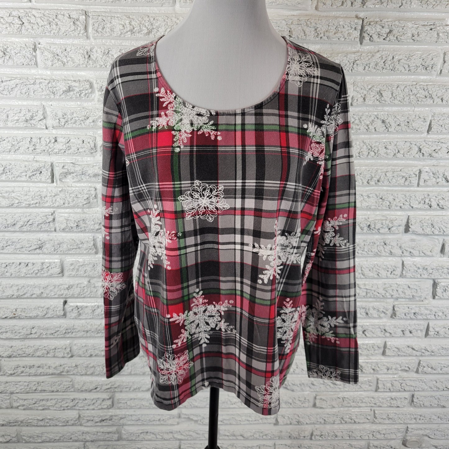 Kim Rogers XL Womens Plaid Snowflake Tee Long Sleeve T-Shirt Winter Top PLA58E