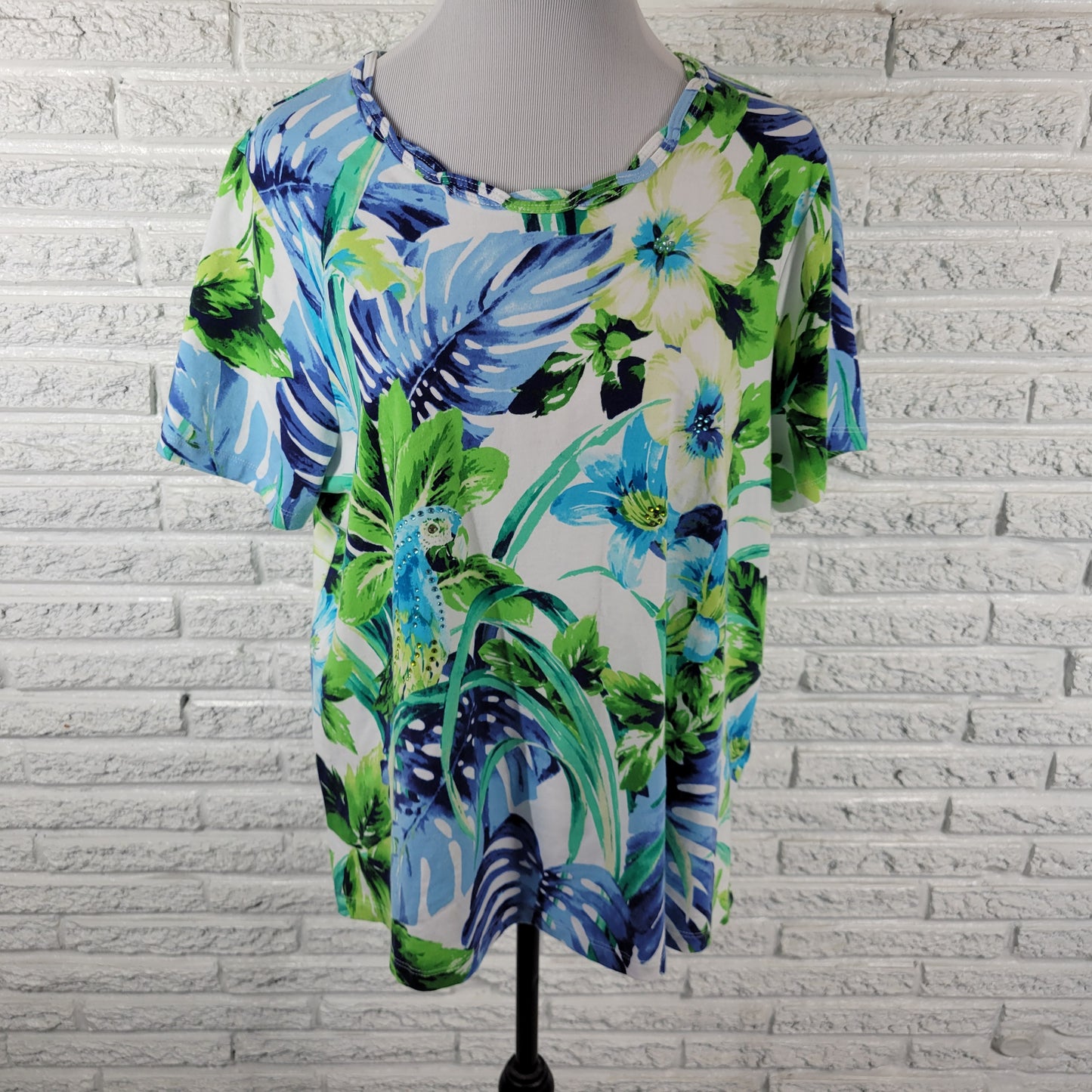 Alfred Dunner Top 1X Womens Blue Green Floral Blouse Rhinestone Parrot FLO237E