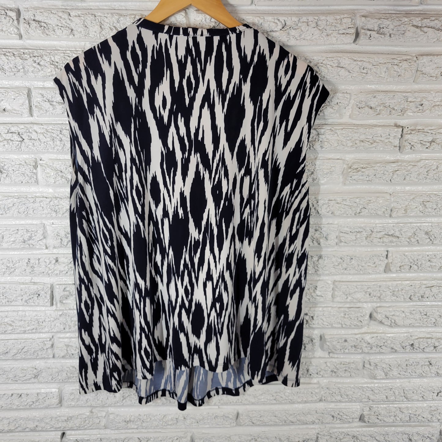 Anne Klein Top 1X Womens Blue White Watercolor Pleated Blouse Sleeveless WAT73E