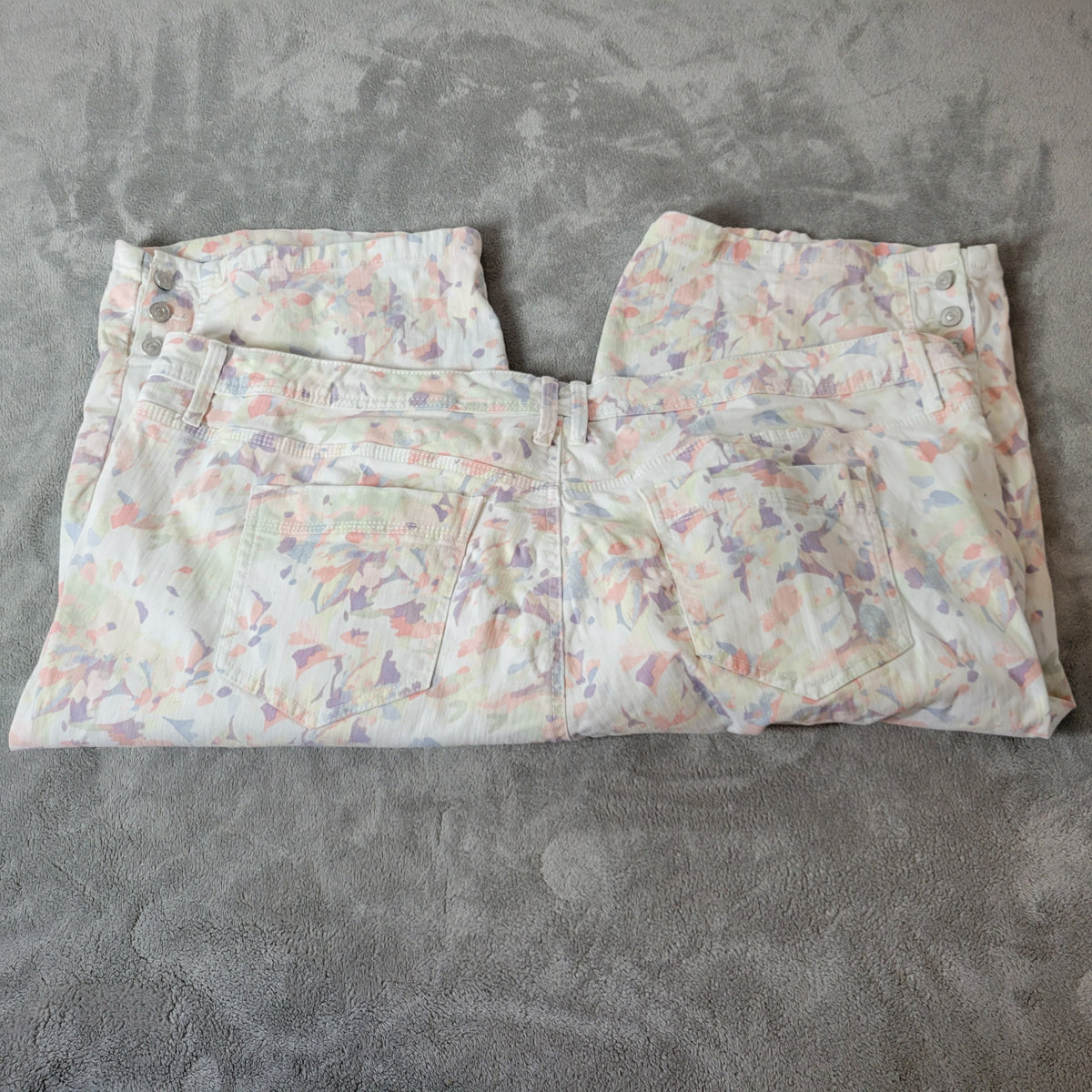 Gloria Vanderbilt Skimmer Shorts 24W Womens Floral Denim Pastel SH015E