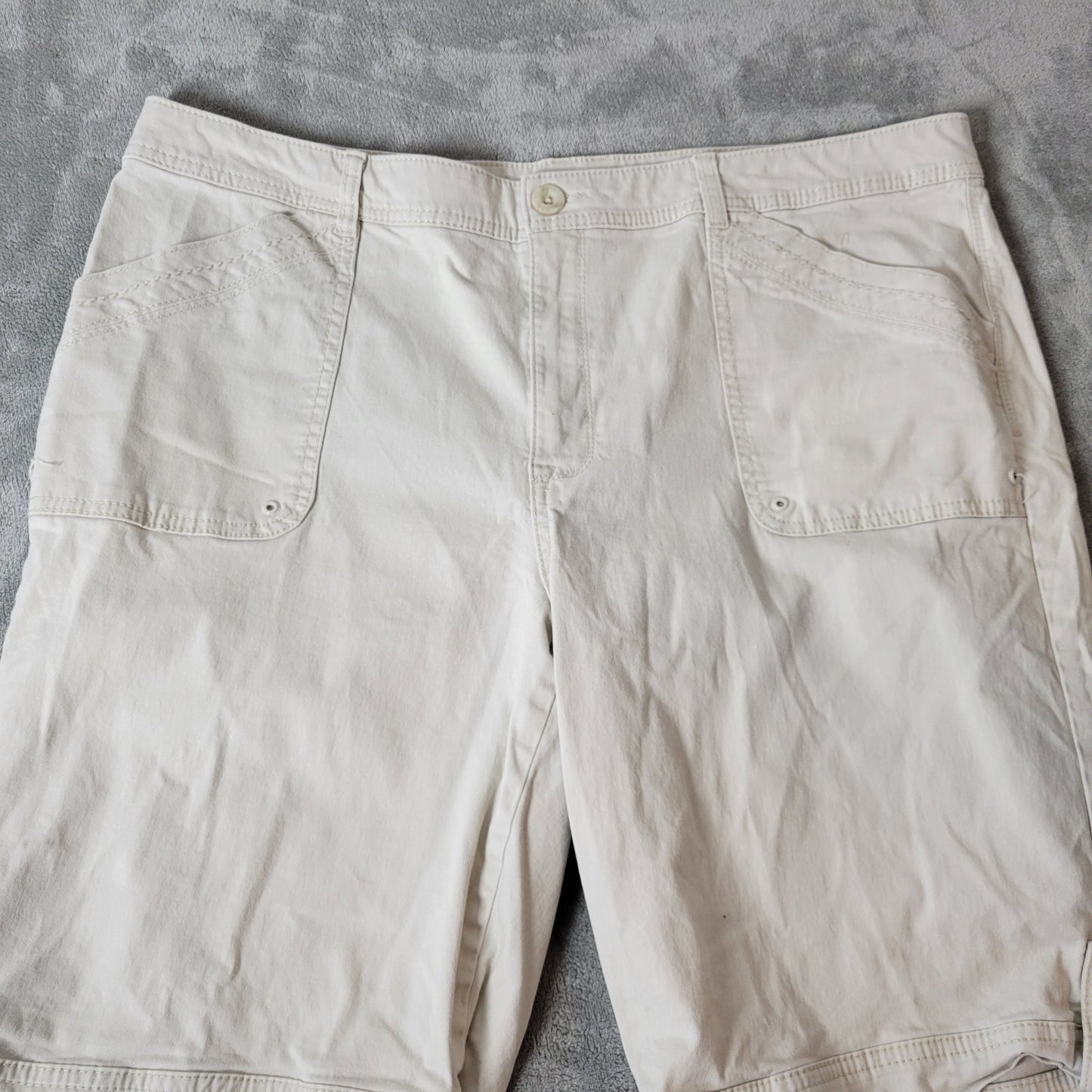 Gloria Vanderbilt Shorts 18 Plus Womens Off White Casual Elastic Waist WHI9E