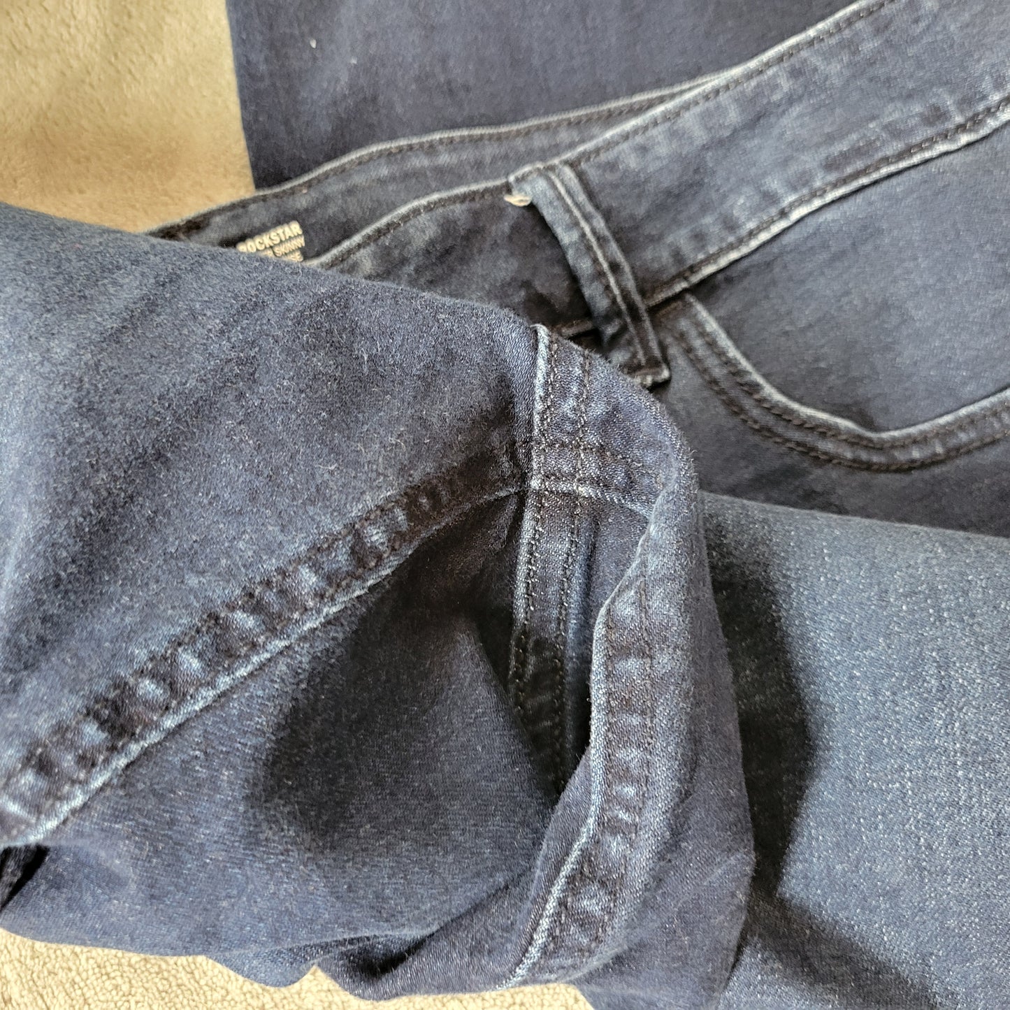 Old Navy Rockstar Super Skinny Jeans Size 20S 20 Short Dark Distressed SKI28E