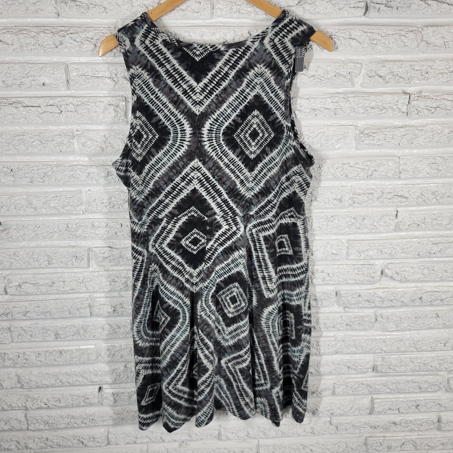 Forever 21 2X Black Gray Tie Dye Geometric Tank Dress Fit Flare Mini TIE10E