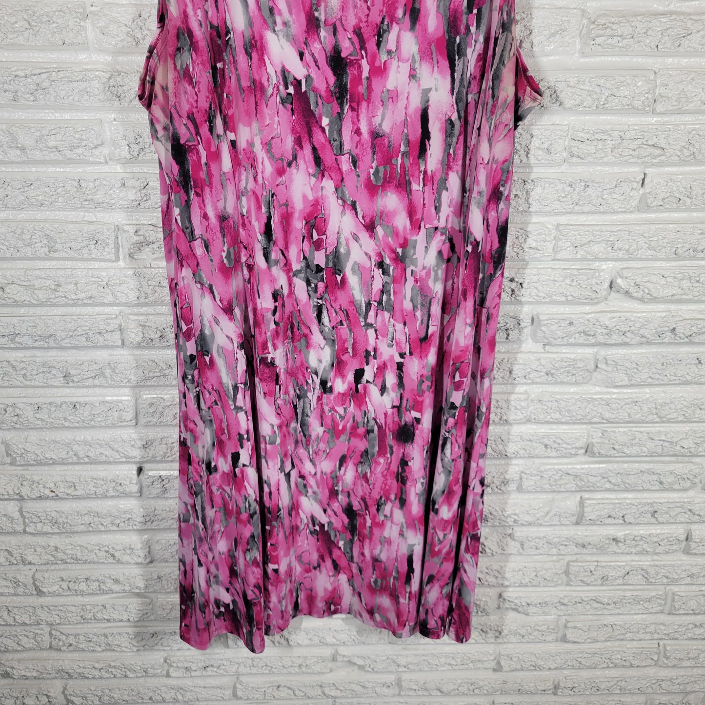 TanJay Gray Pink Watercolor Shift 22W Dress Plus Size Sleeveless Slit WAT96E