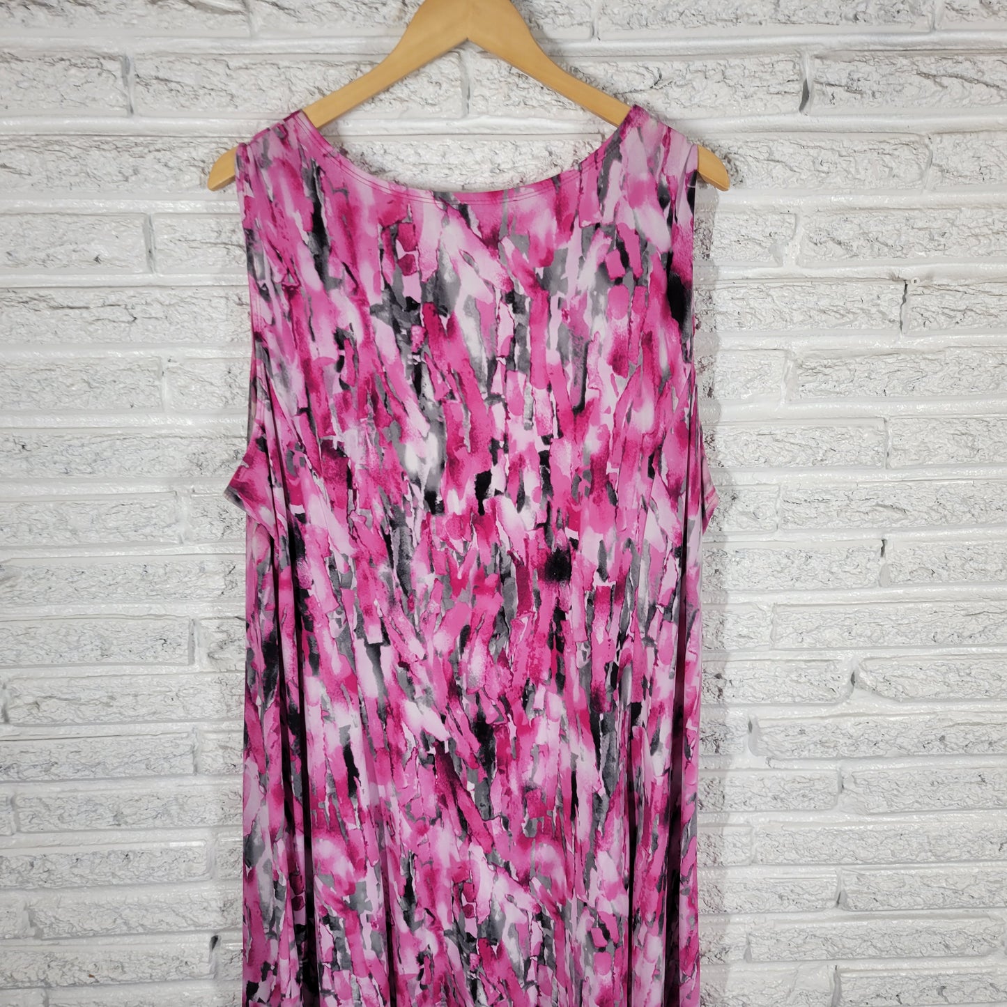 TanJay Gray Pink Watercolor Shift 22W Dress Plus Size Sleeveless Slit WAT96E