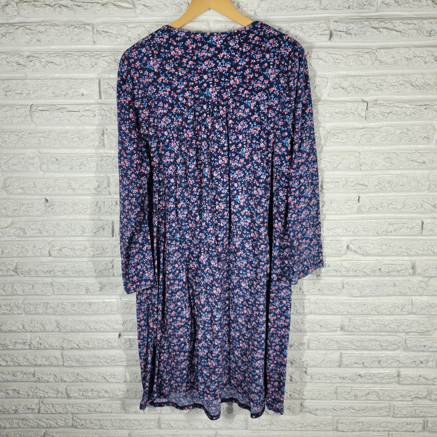 Secret Treasures 2X Velour Nightgown Blue Pink Floral Lace Trim Plus SWE113E