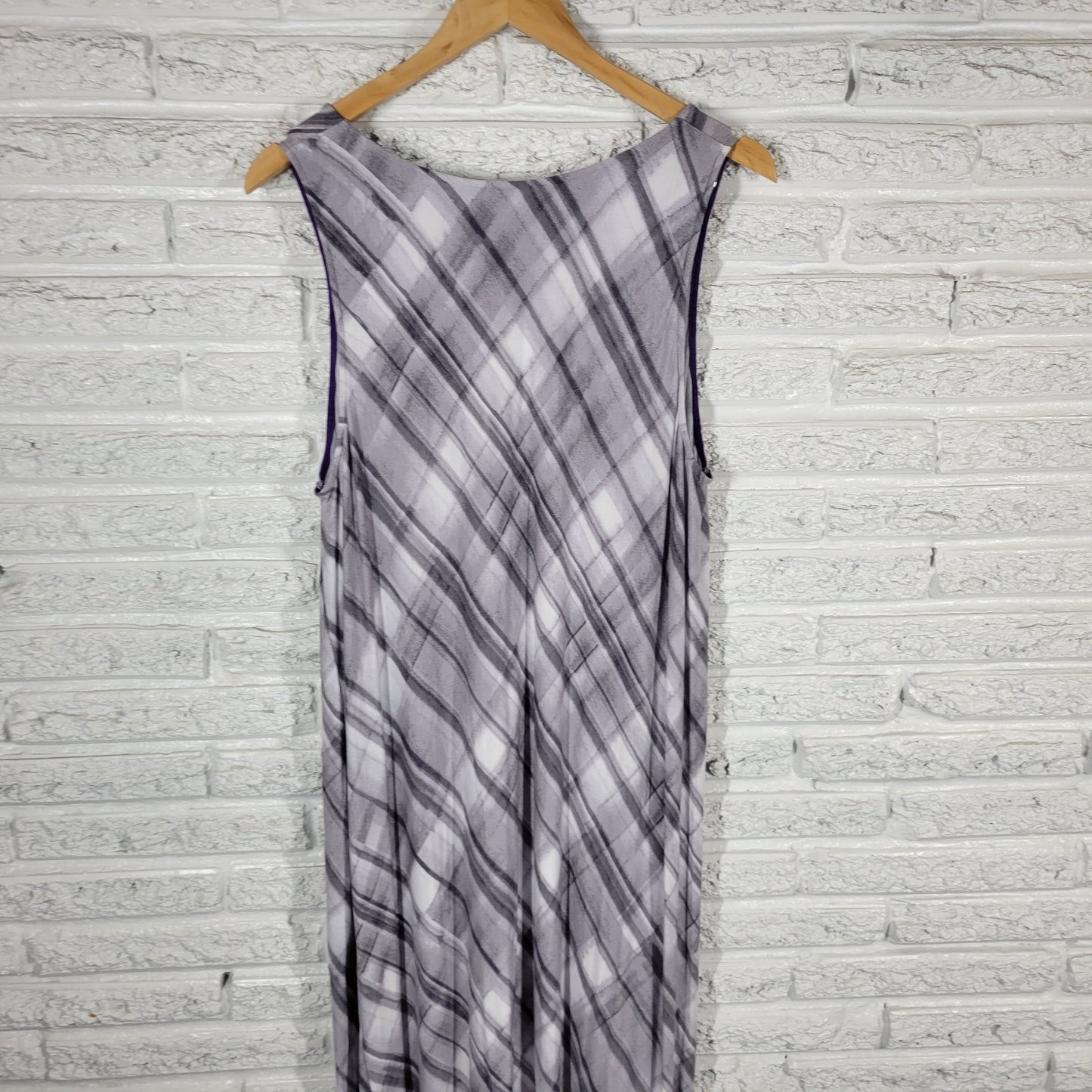 Simply Vera Wang Dress XL Gray Purple Plaid Tie Dye V-Neck Shift Midi PLA14E